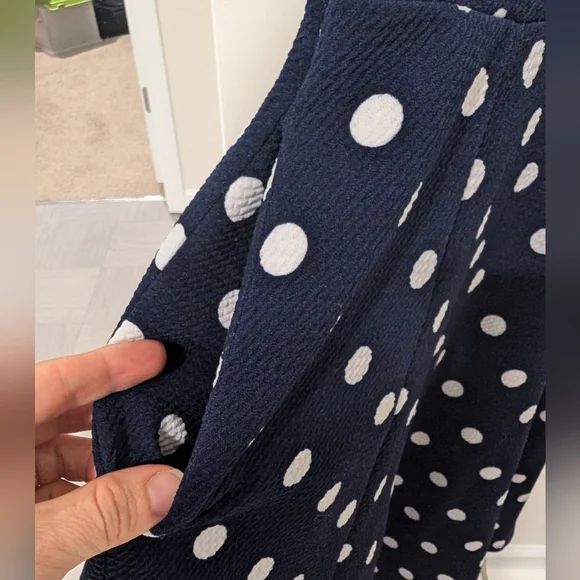 West Kei Navy and White polka dot dress size small pockets fit and flare - Picture 4 of 5